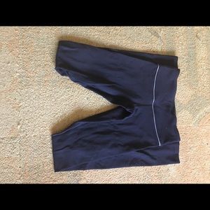 Lululemon reversible Wunder Under pants size 2